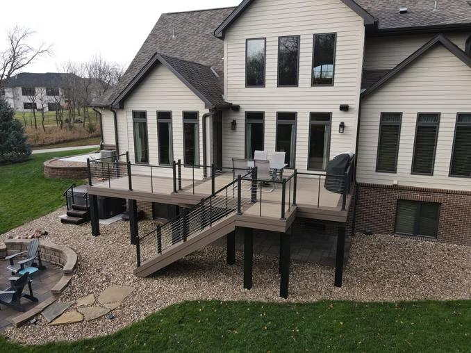 Deckorators w/ Cable rail